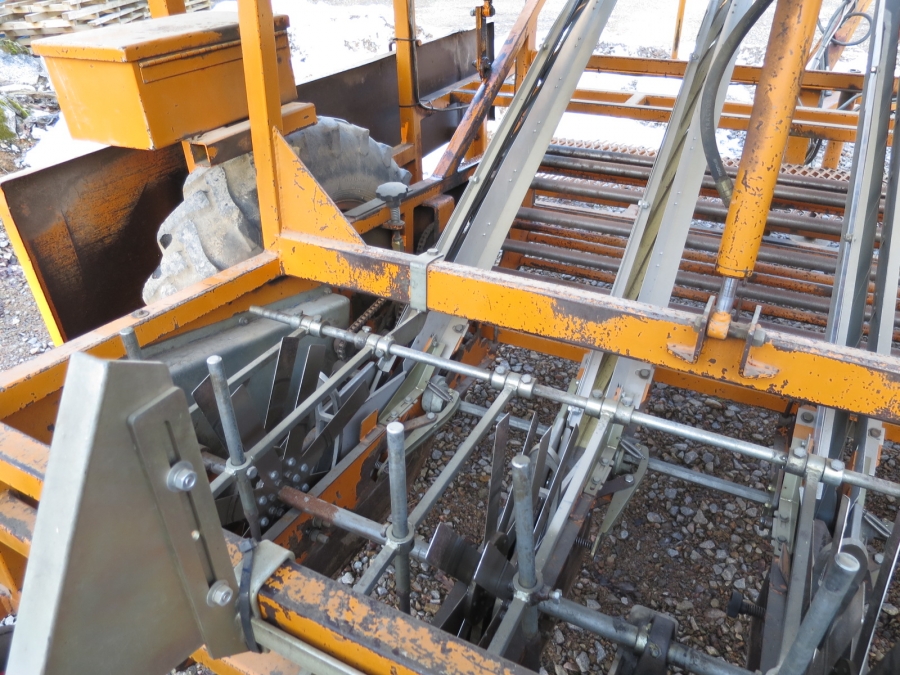 4261 Regero Pflanzmaschine 4 Reihe