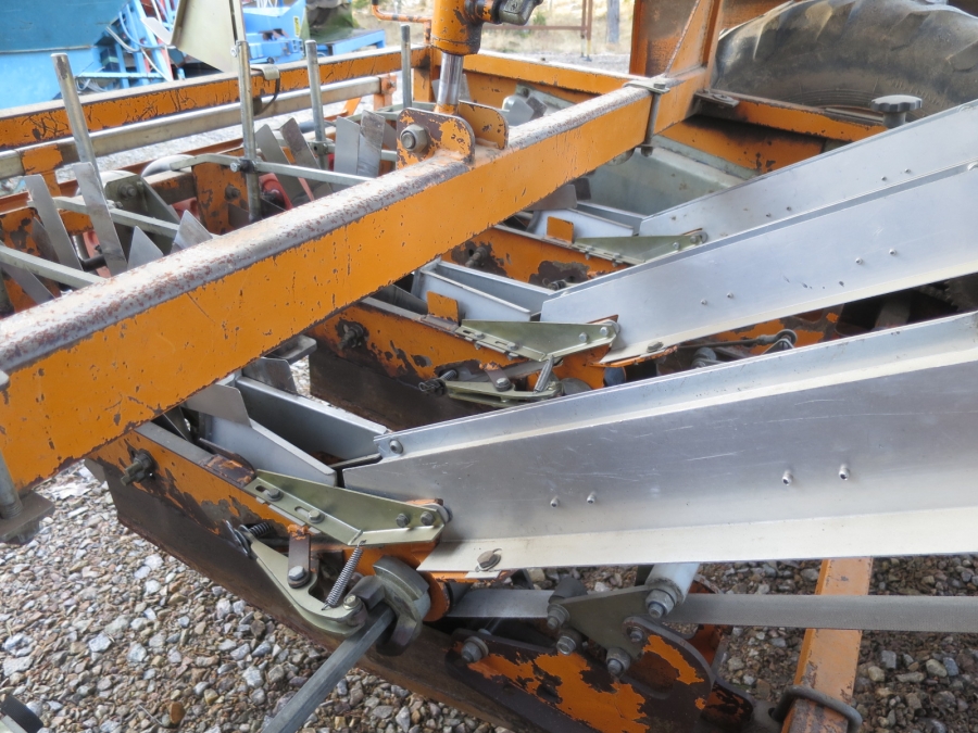4261 Regero Pflanzmaschine 4 Reihe