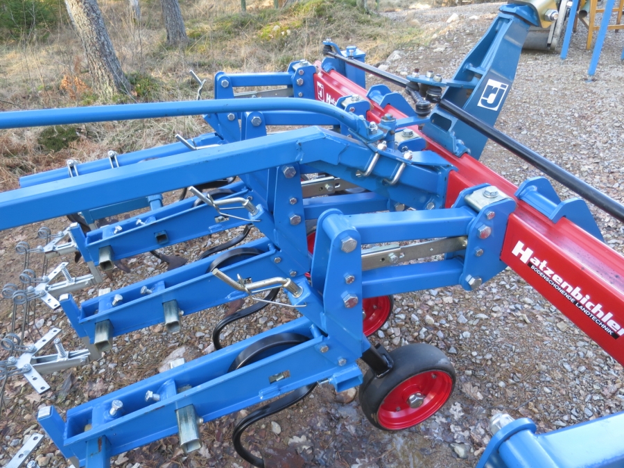 4262 Hatzenbichler row crop cleaner 4 Reihen new condition