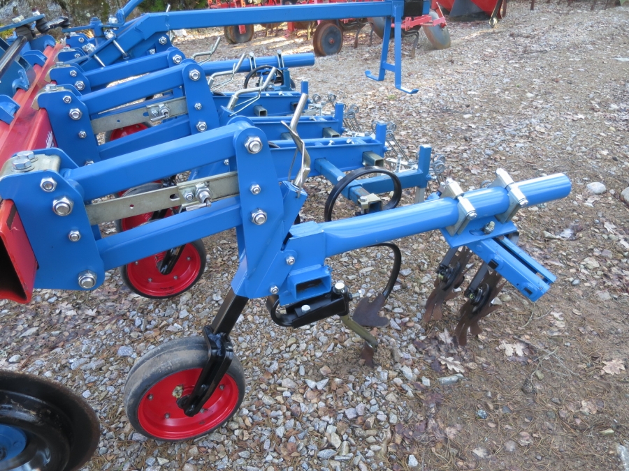 4262 Hatzenbichler row crop cleaner 4 Reihen new condition