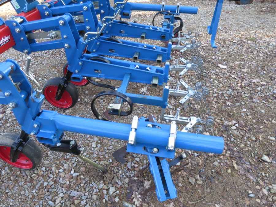 4262 Hatzenbichler row crop cleaner 4 Reihen new condition