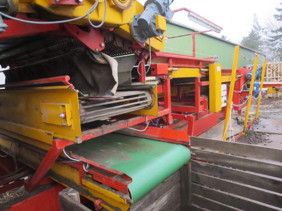 4287 Bijlsma Hercules recieving hopper with grader