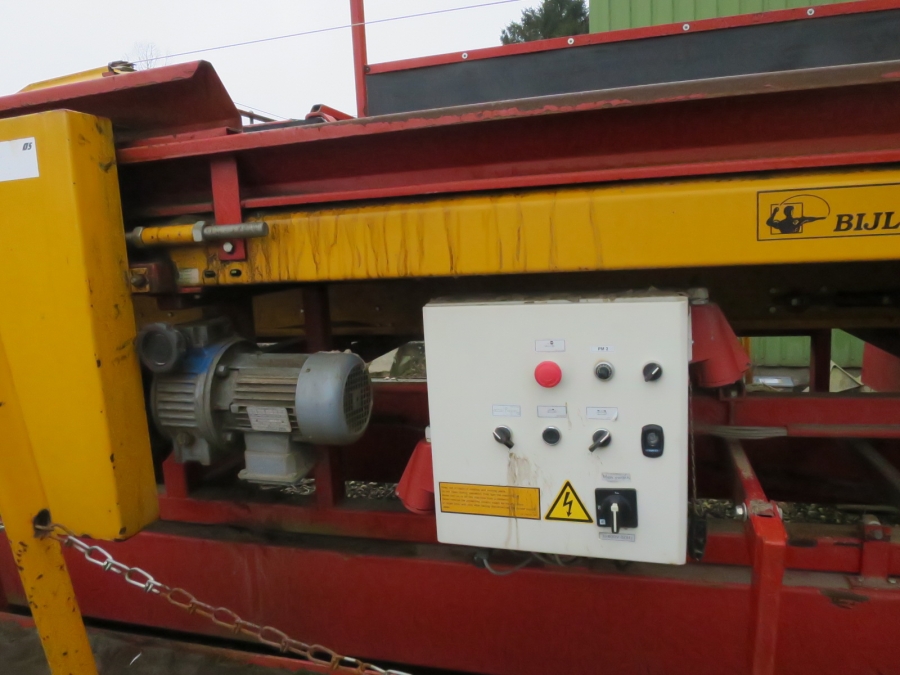 4287 Bijlsma Hercules recieving hopper with grader