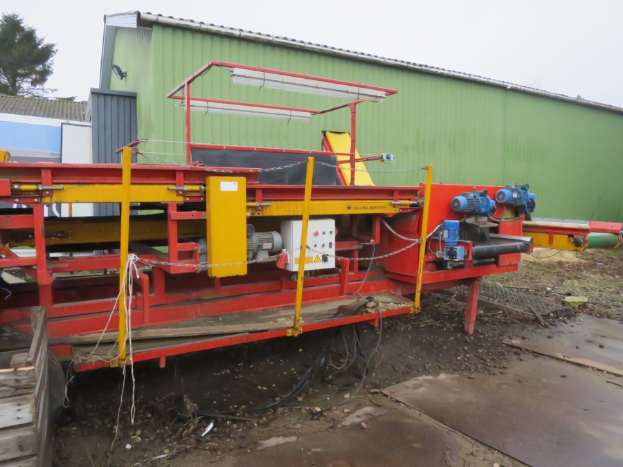 4287 Bijlsma Hercules recieving hopper with grader