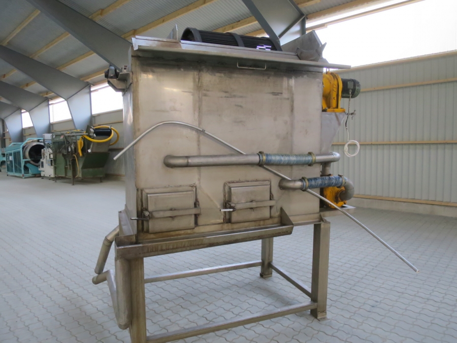 4323 Potato washer with destoner stainless steel