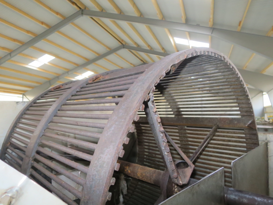 4323 Potato washer with destoner stainless steel