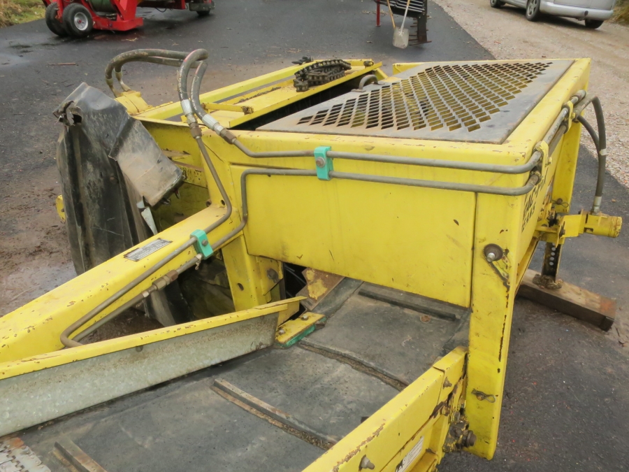 4335 Pixall green bean harvester