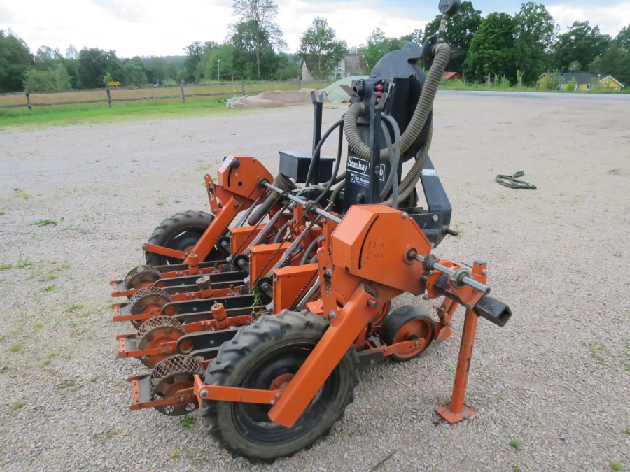 4364 Stanhay 785 precision seeder prenumatic