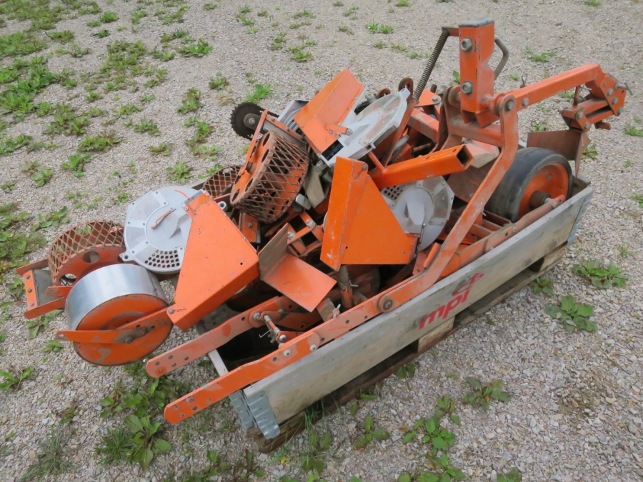 4364 Stanhay 785 precision seeder prenumatic