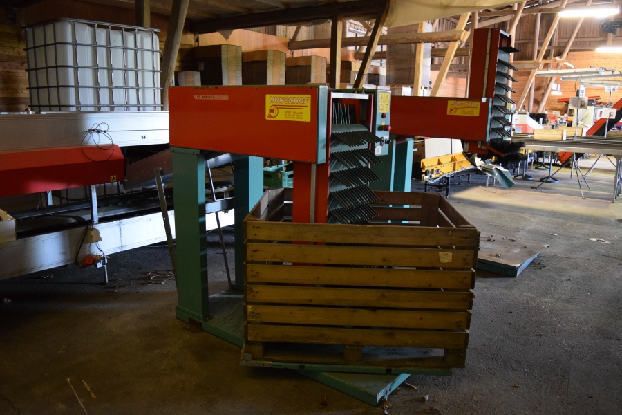 4378 AWETA G2 apple grading line 