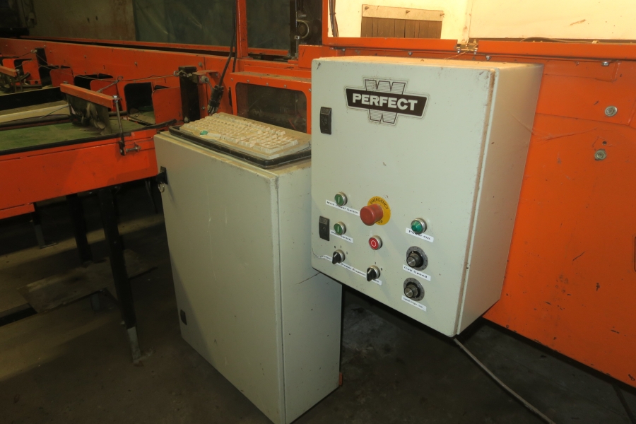 4387 Perfect apple grading line