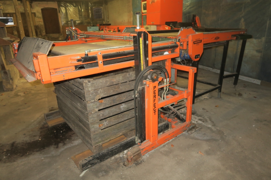 4387 Perfect apple grading line