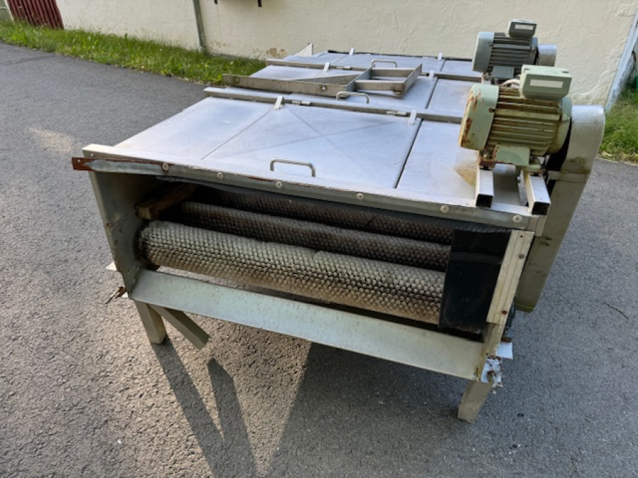 4413 EMVE brusher washer 1000 mm x12 roller