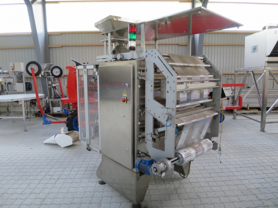 4416 GNA AV65 Flow pack Vertical bagger