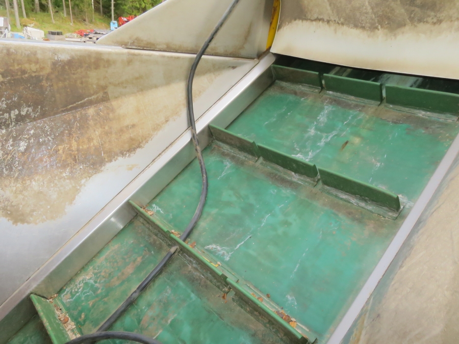 4418 Tong PEAL Washing line for potato and root vegetabes