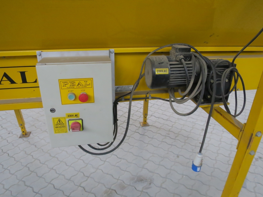 4420 Tong Peal feeding bunker