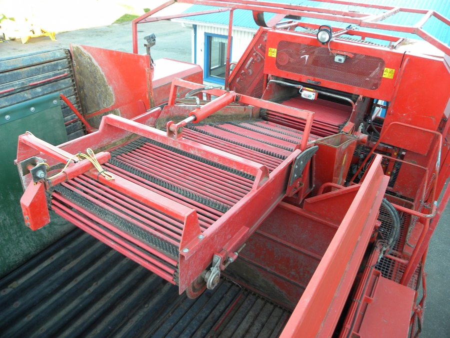 4424 Dewulf Mega Axia potato harvester