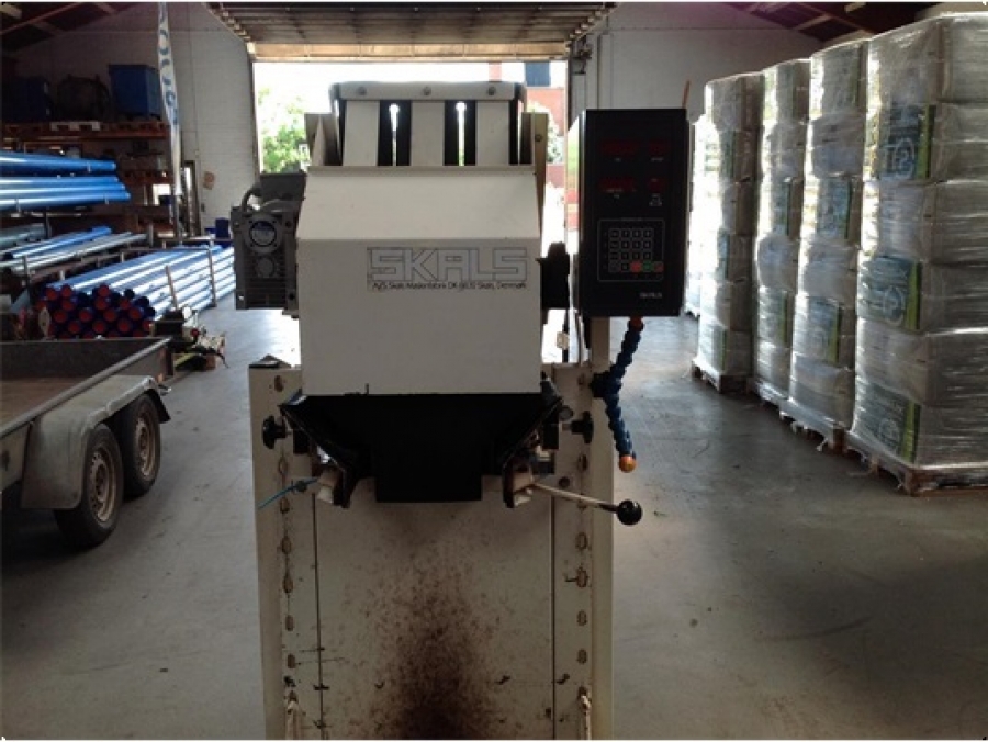4425 SKALS automatic weigher