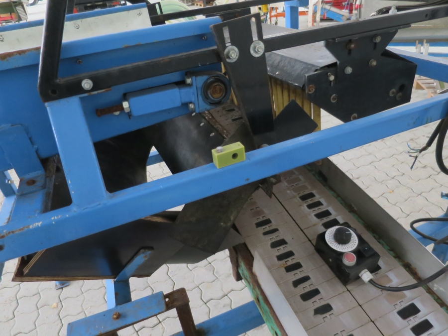 4428 Agrisep clod and stone separator