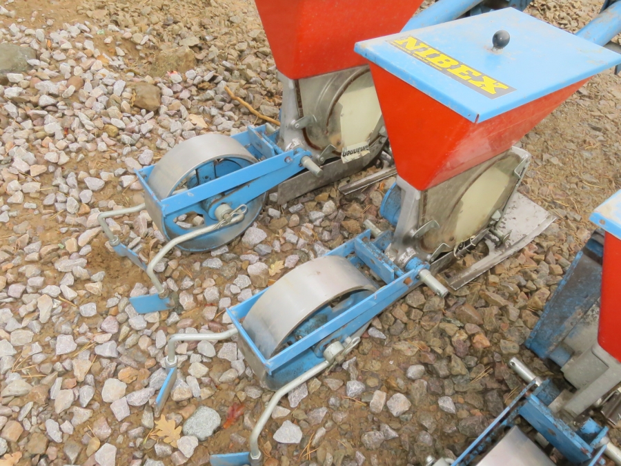 4496 Nibex 300 4 rad precisionssåmaski