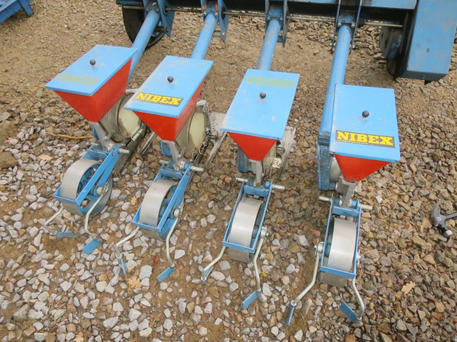 4496 Nibex 300 4 rad precisionssåmaski