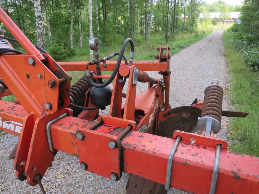 4513 Grimme bed plough Shapeformer