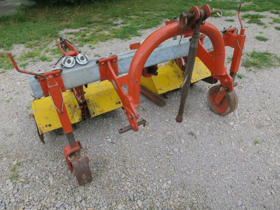 4518 Breviglieri 2 row interrow tillers, row tiller harrow