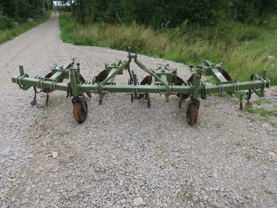 4522 Disc ridger 4 row