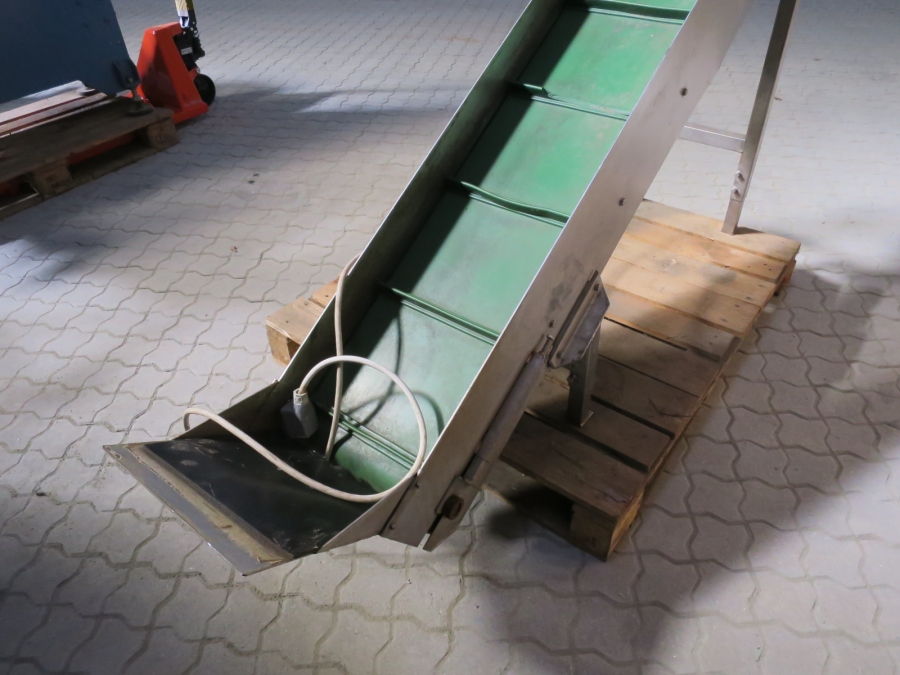 4538 Vanhemens Conveyor elevator bag conveyor