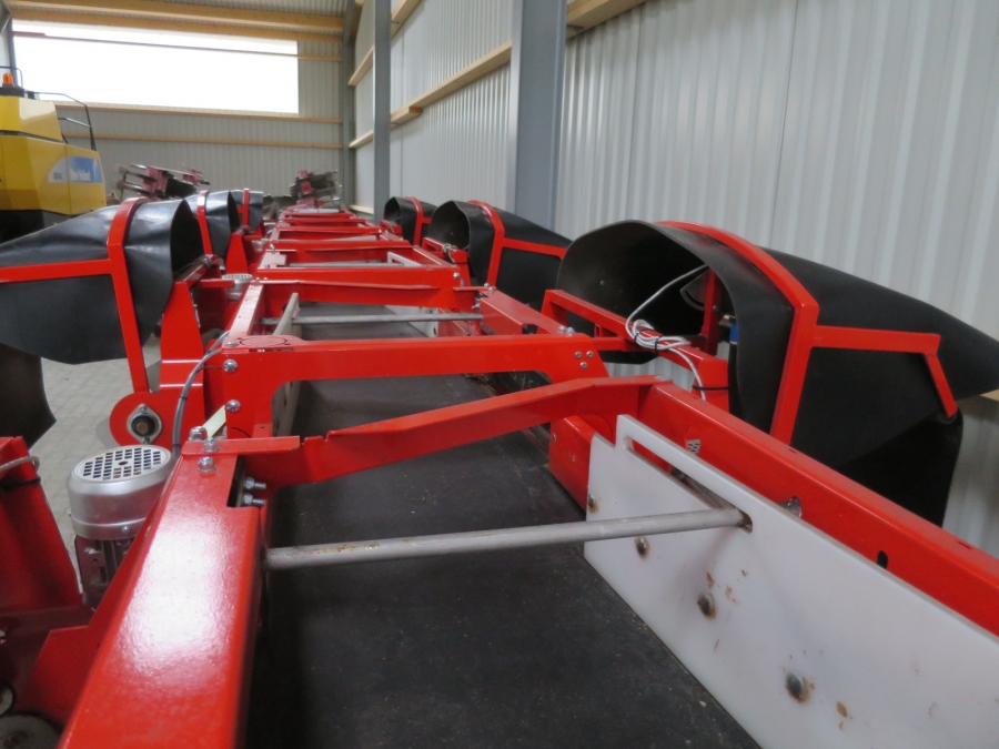 4550 EKKO box filler for 9 boxes