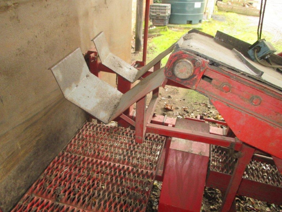 4590 Simon leek harvester