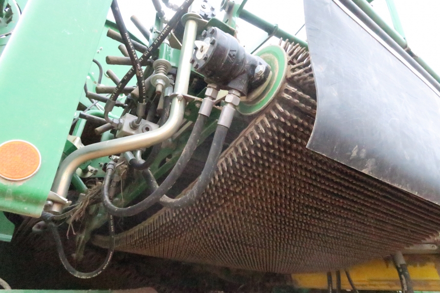 4592 Wuhlmaus WM 8500 2 row potato harvester
