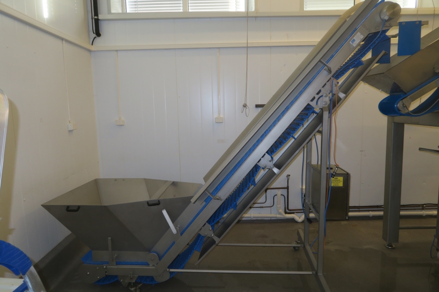 4593 GKS complete packaging line with vertical bagger, weigher etc
