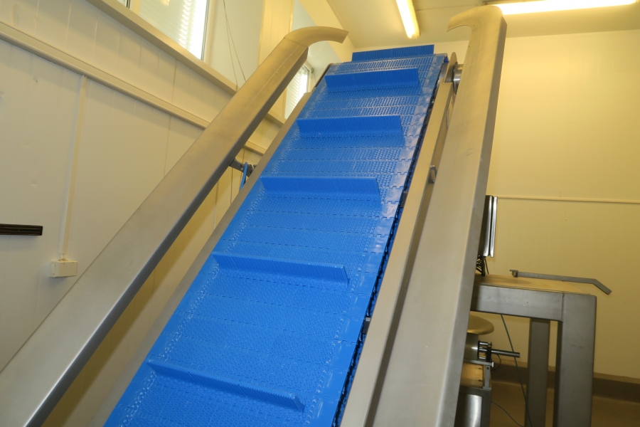 4593 GKS complete packaging line with vertical bagger, weigher etc