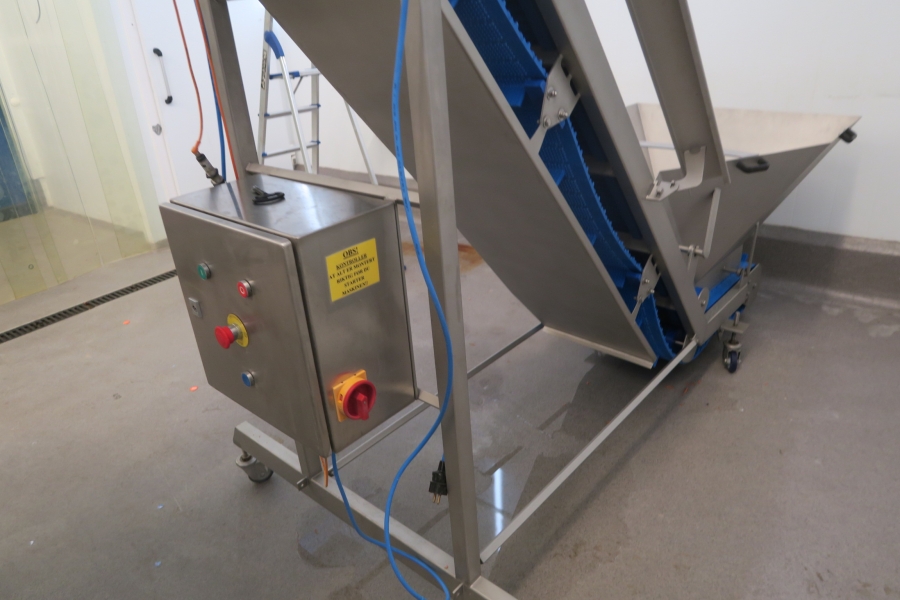 4593 GKS complete packaging line with vertical bagger, weigher etc