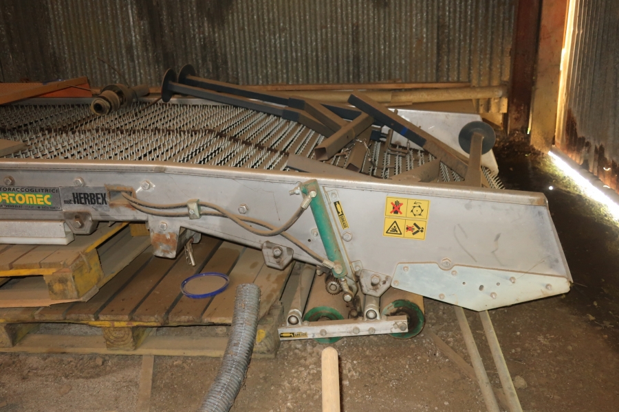 4604 Ortomec corn salad harvester