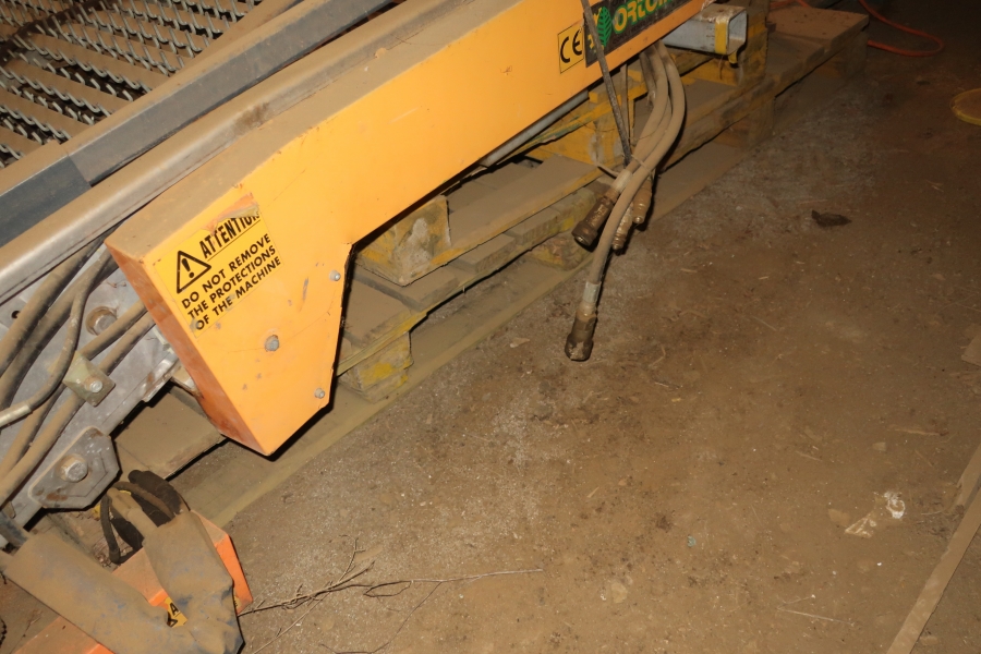 4604 Ortomec corn salad harvester