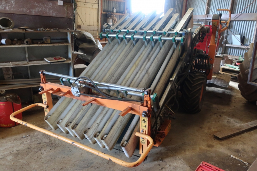 4604 Ortomec corn salad harvester