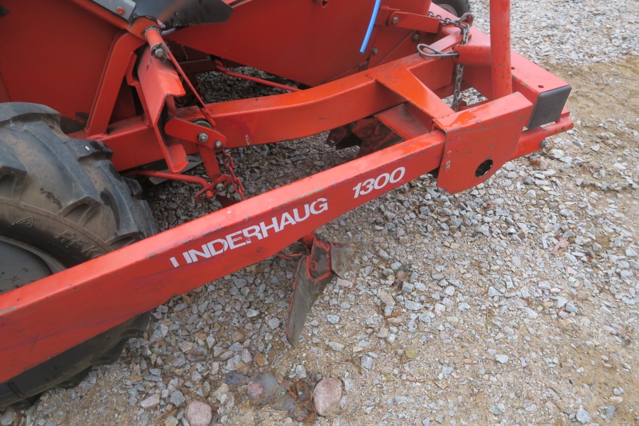 4611 Kverneland Underhaug 1300 potato planter