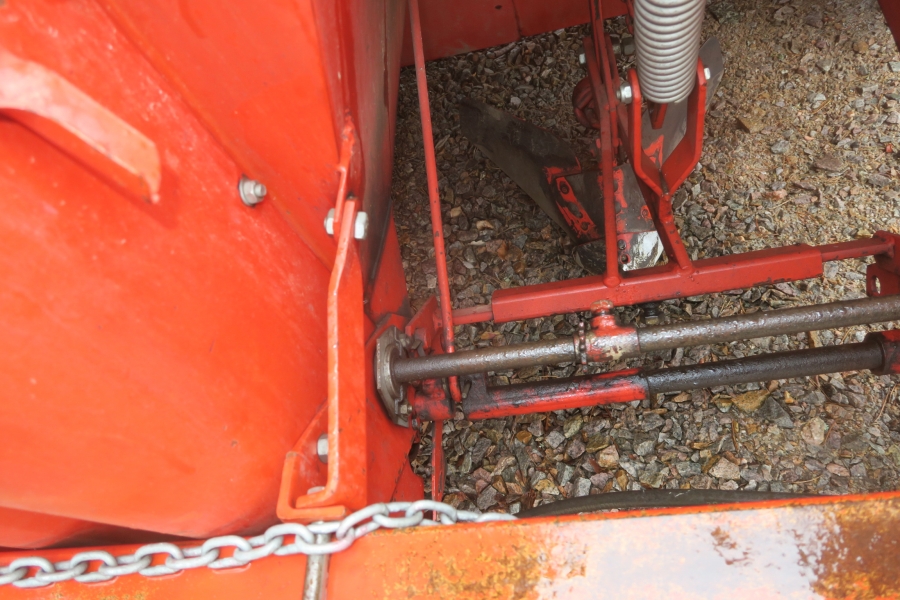 4611 Kverneland Underhaug 1300 potato planter