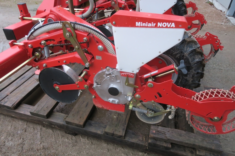 4612 Kverneland Miniair Nova pneumatisk såmaskin