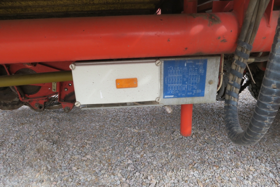 4618 Grimme SE75-40 potato harvester