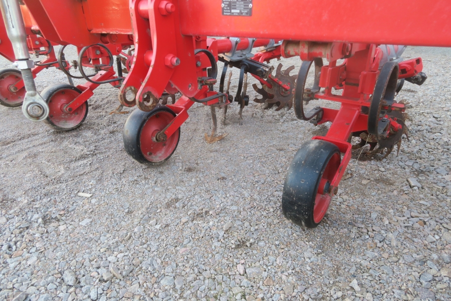 4619 Einbock Rollstar EKR -4 Row 