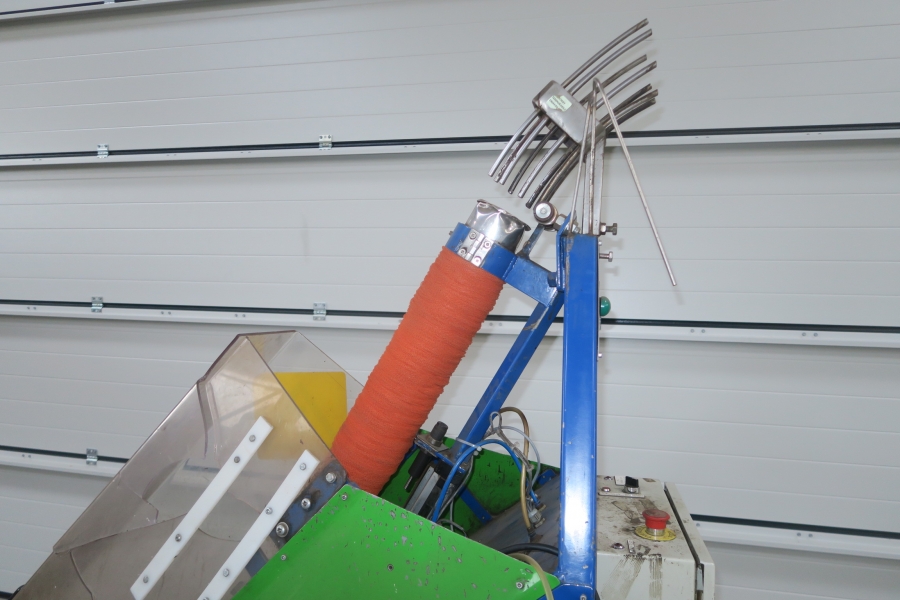 4625 Claypack CP35 tube net bagger