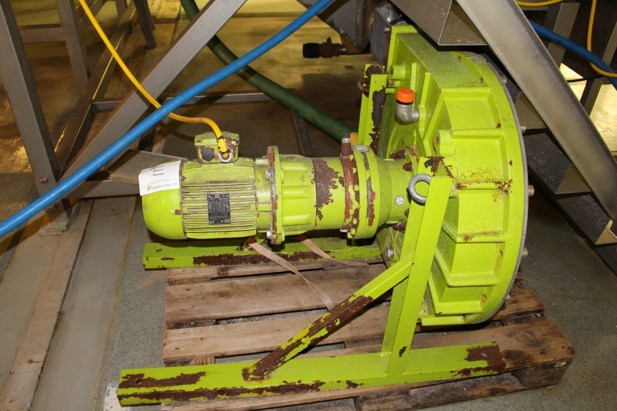 4642 LIMAS potato peeling Line with step peeler