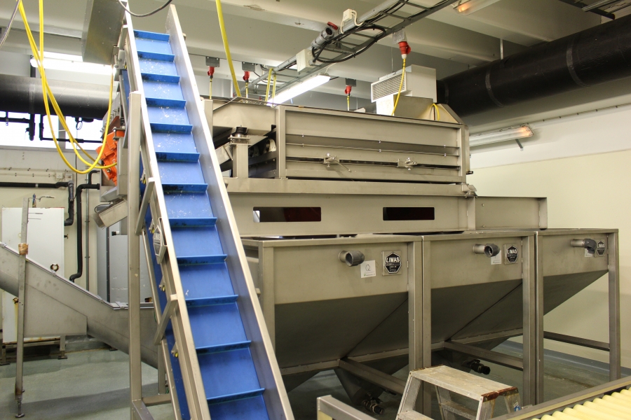 4642 LIMAS potato peeling Line with step peeler