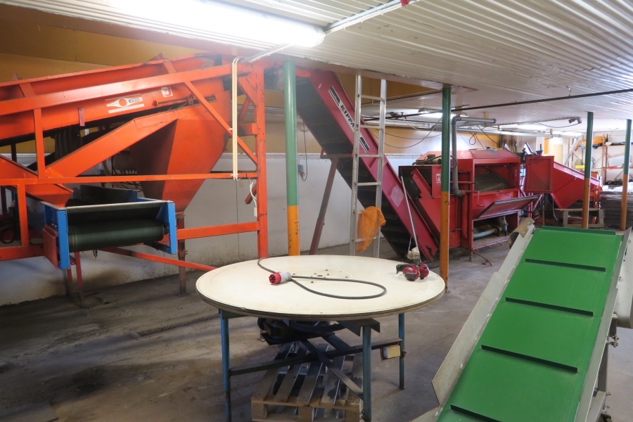 4646 Complete packaging line and weigher/bagger to Carrots