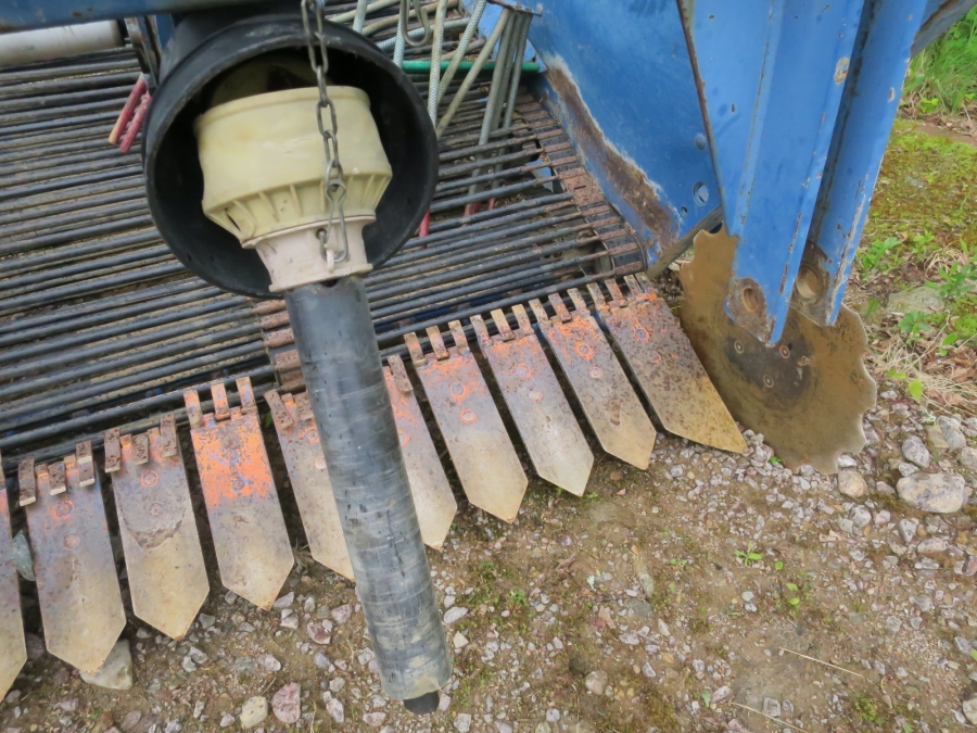4650 Asa-Lift onion windrower 1350 mm