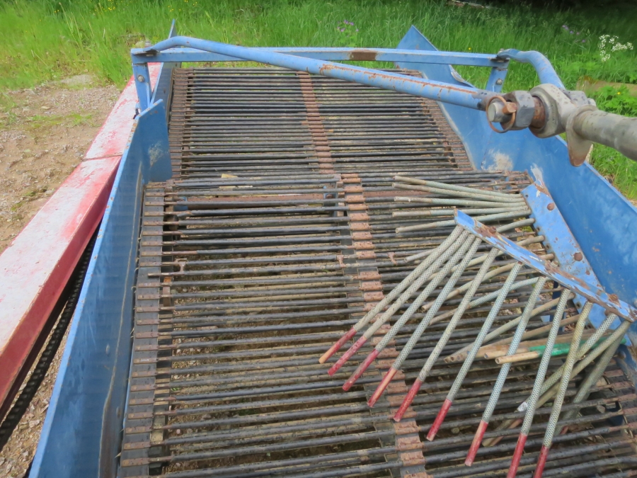 4650 Asa-Lift onion windrower 1350 mm
