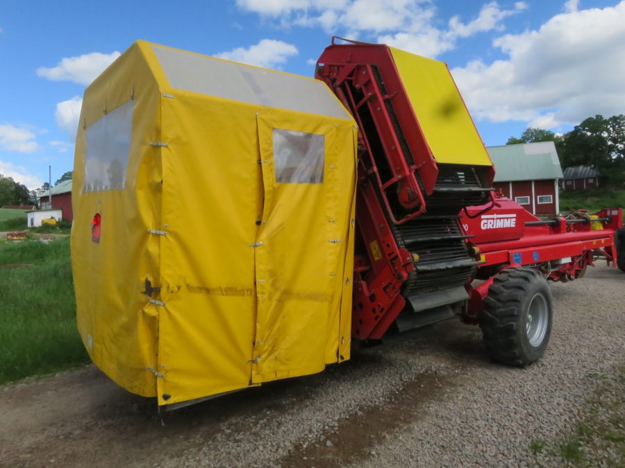4653 Grimme DL1500 2 row with Elevator
